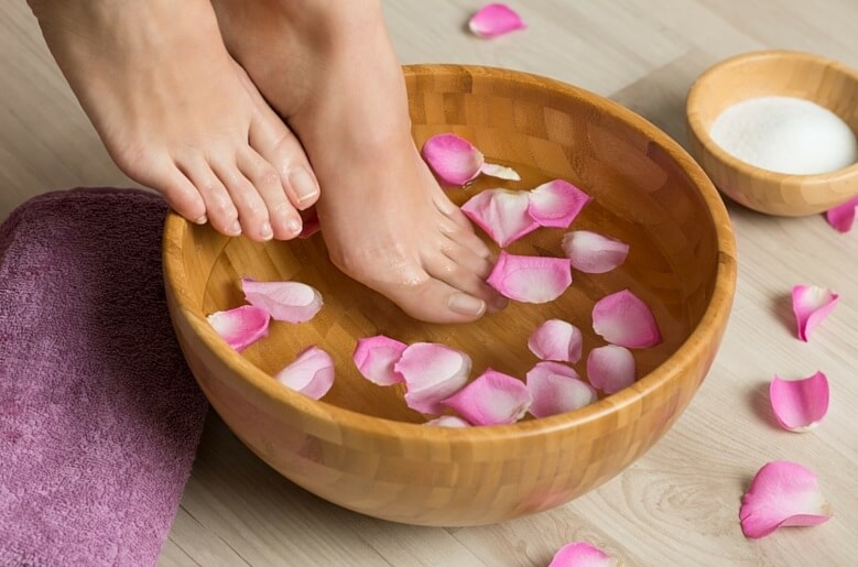 7 Steps To Podiatrist Approved Pedicure for the Holidays