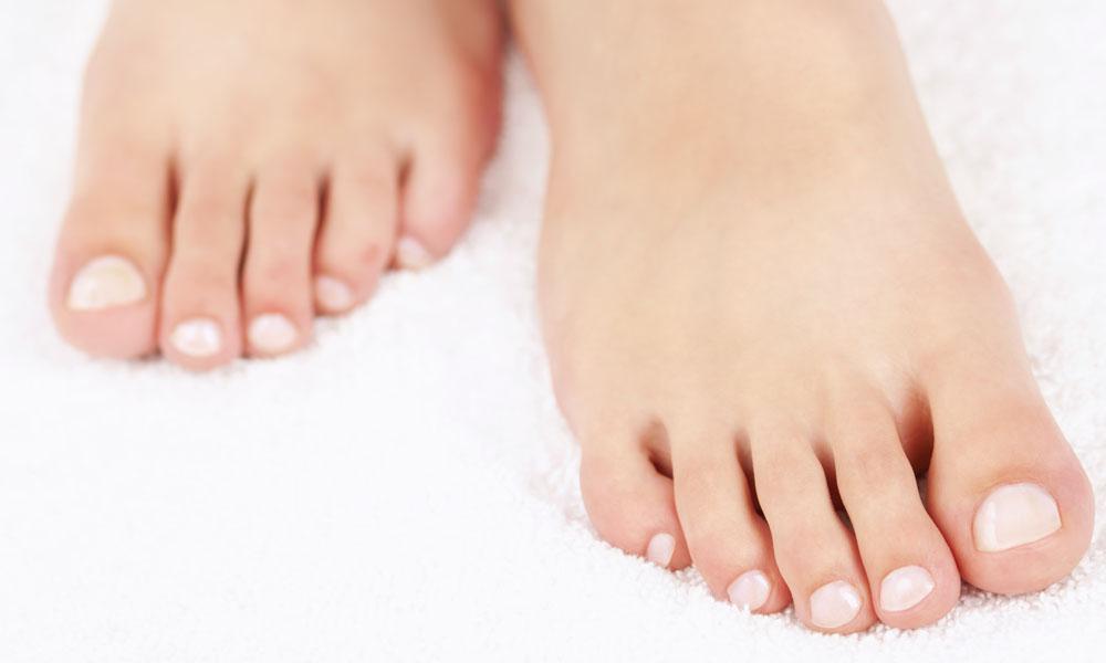 Healthy Toes Photos and Images